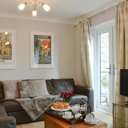 Baille Hill House-3